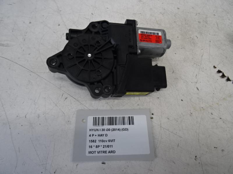MOTEUR DE VITRE DE PORTE ARRIERE DROITE Hyundai I30 3/15 - 17
