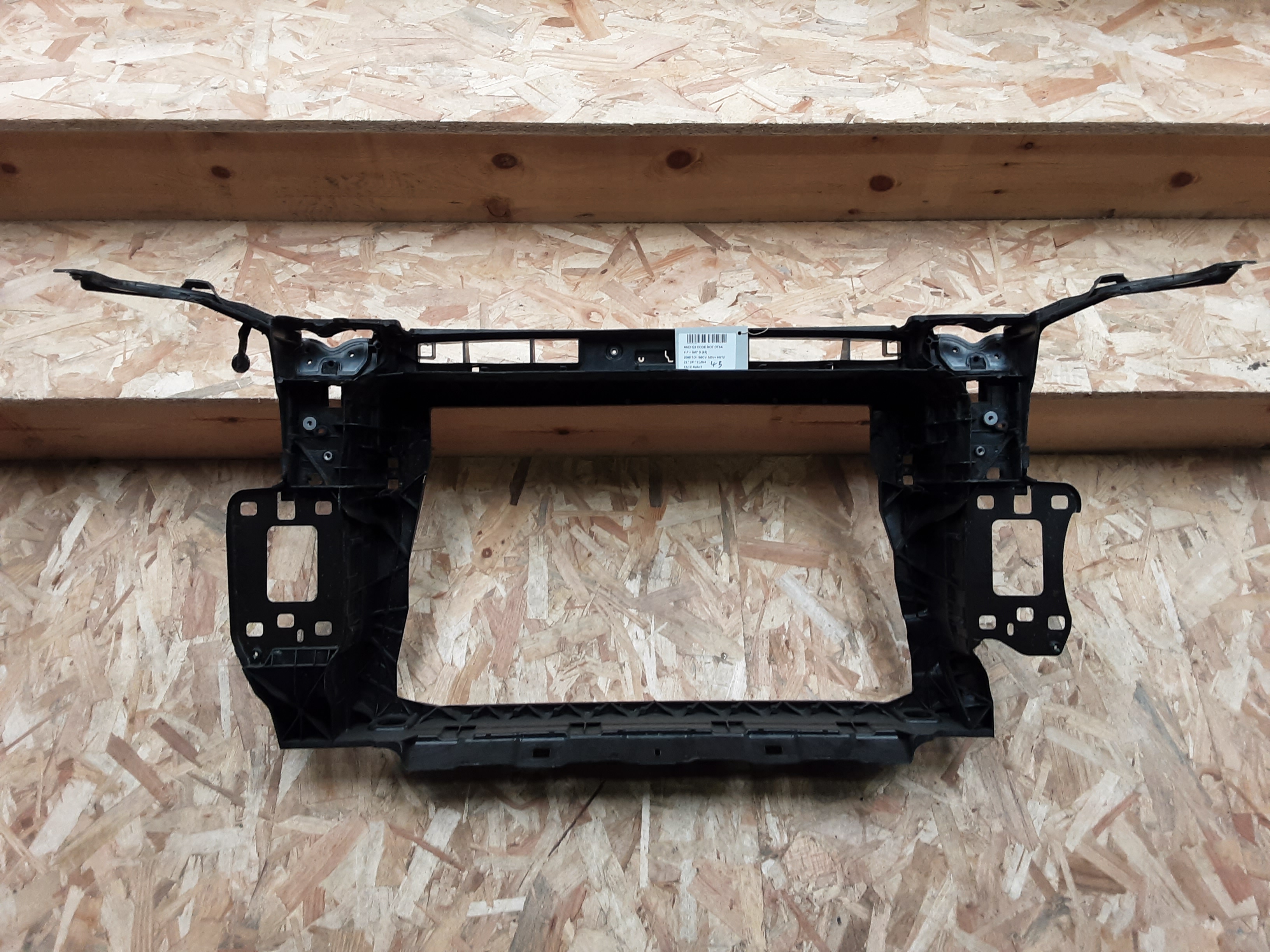 VOORFRONT Audi Q3 11/18+