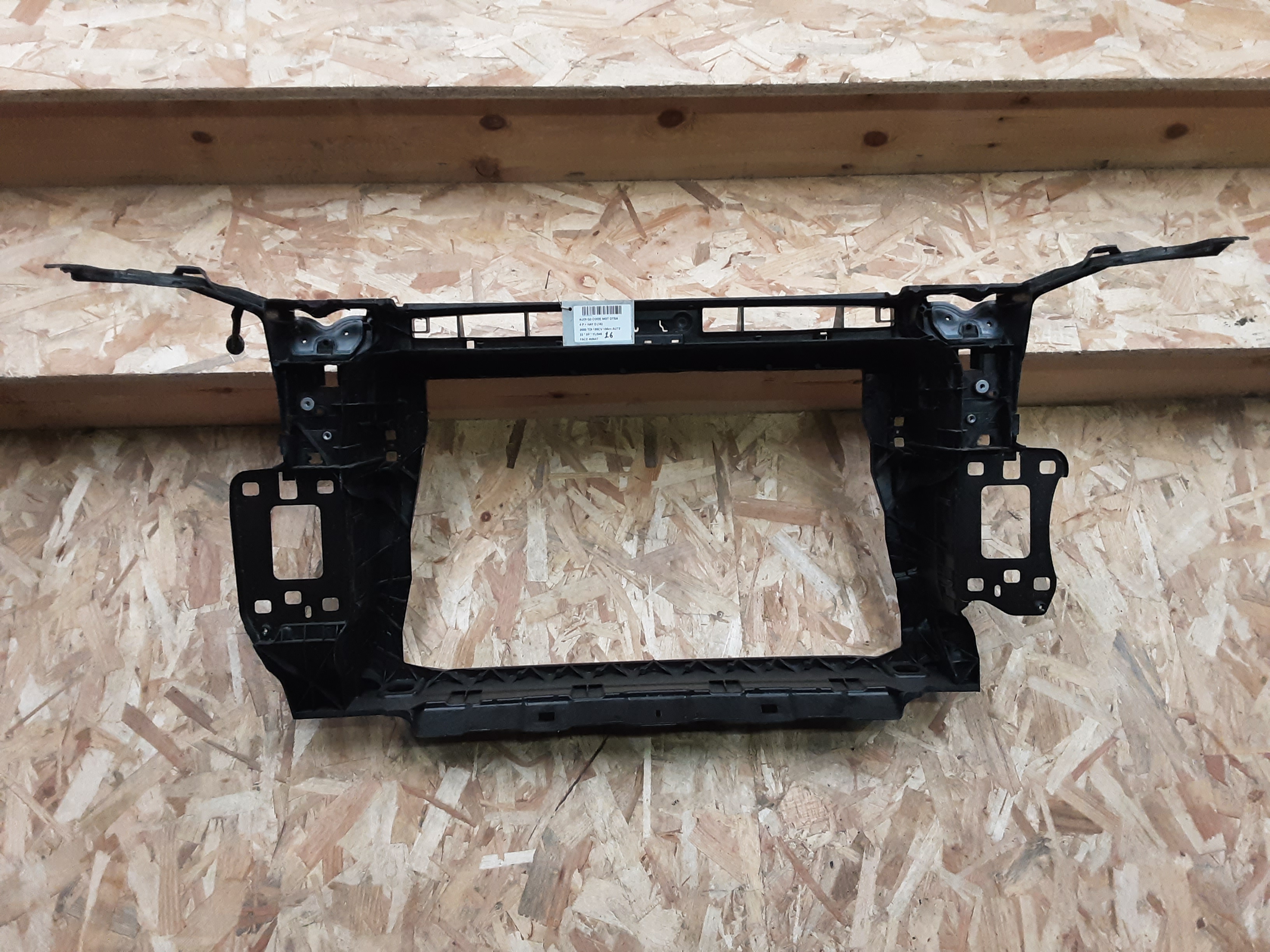 VOORFRONT Audi Q3 11/18+
