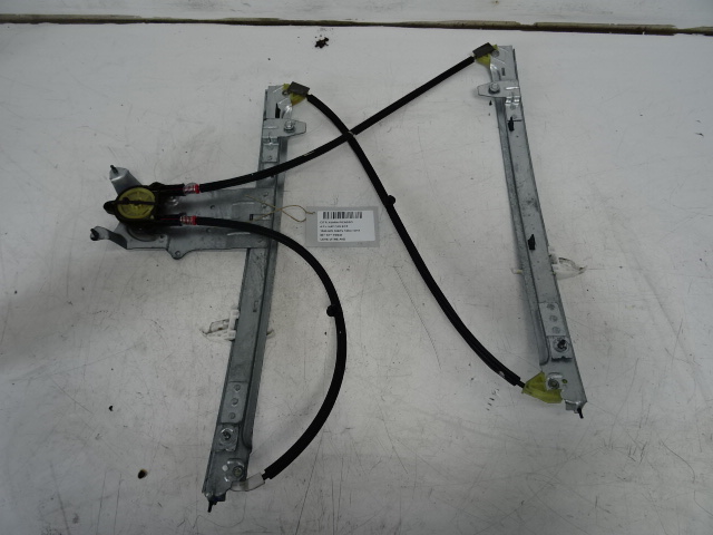 LEVE-VITRE DE PORTE AVANT DROITE Citroen XSARA PICASSO