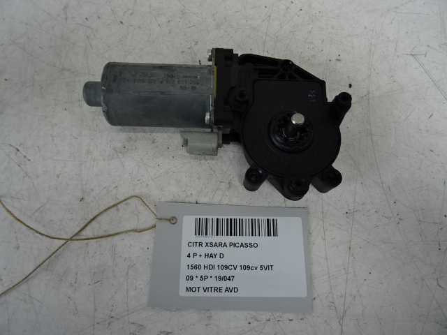 MOTEUR DE VITRE DE PORTE AVANT DROITE Citroen XSARA PICASSO