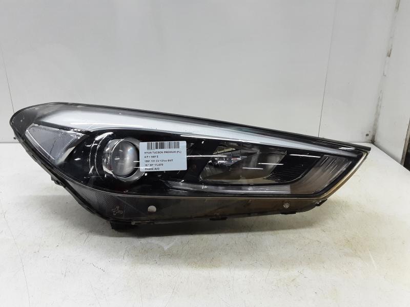 HEADLIGHT RIGHT Hyundai TUCSON (2) 09/15 - 09/18