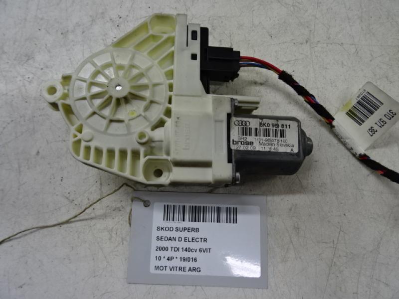 MOTOR RUITMECHANISME ACHTER LINKS Skoda SUPERB B6 (3T)  08 - 13