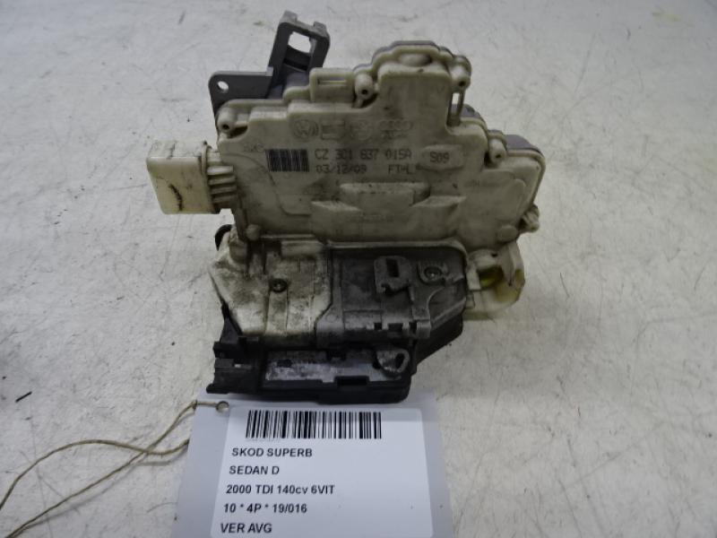 VERGRENDELING VOOR LINKS Skoda SUPERB B6 (3T)  08 - 13