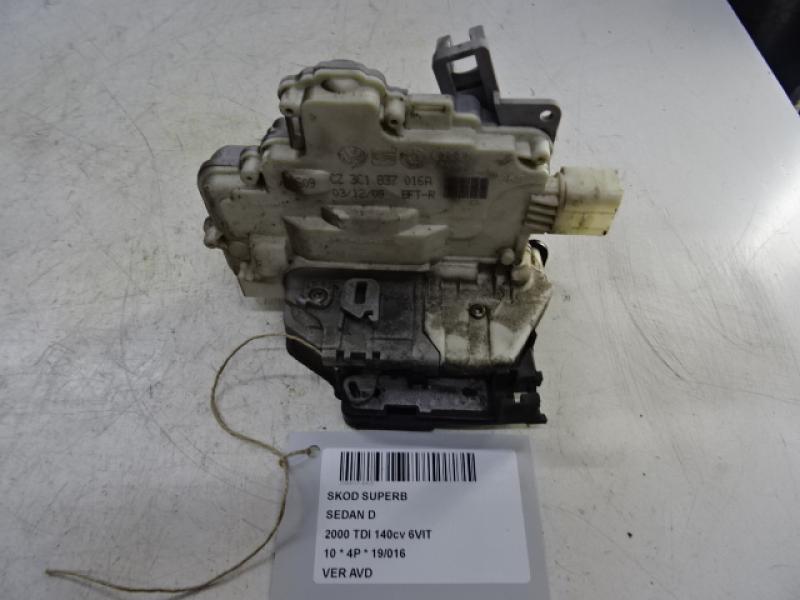 VERGRENDELING VOOR RECHTS Skoda SUPERB B6 (3T)  08 - 13