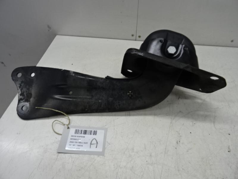 DRAAGARM ACHTER RECHTS Skoda SUPERB B6 (3T)  08 - 13