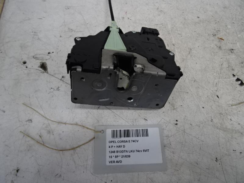 VERROUILLAGE DE PORTE AVANT DROITE Opel CORSA E 10/14-  19