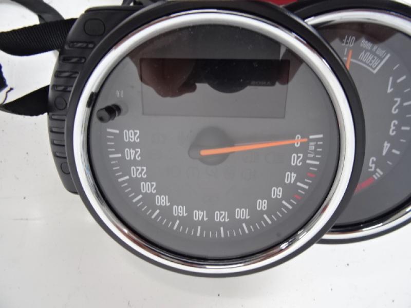 COMPTEUR Mini F56 3-portes : 11/13 >