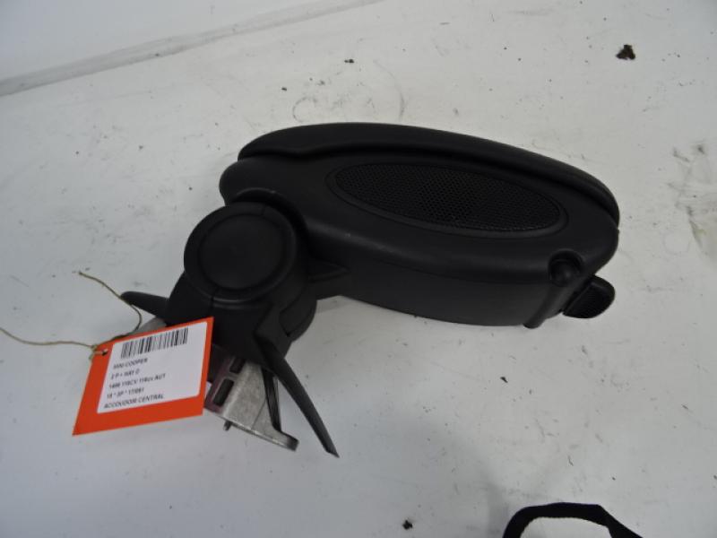 ARMLEHNE Mini F56 3-portes : 11/13 >