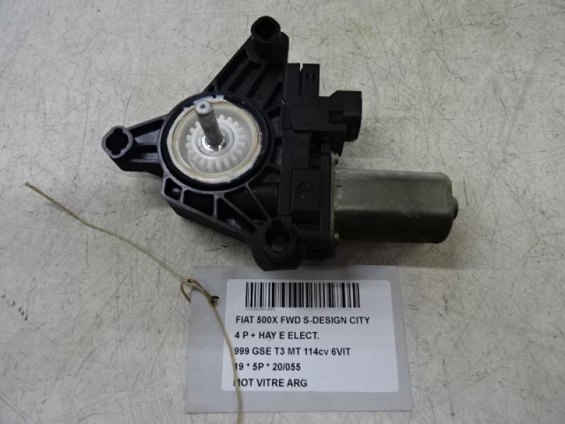 MOTEUR DE VITRE DE PORTE ARRIERE GAUCHE Fiat 500X 9/14 - 8/18