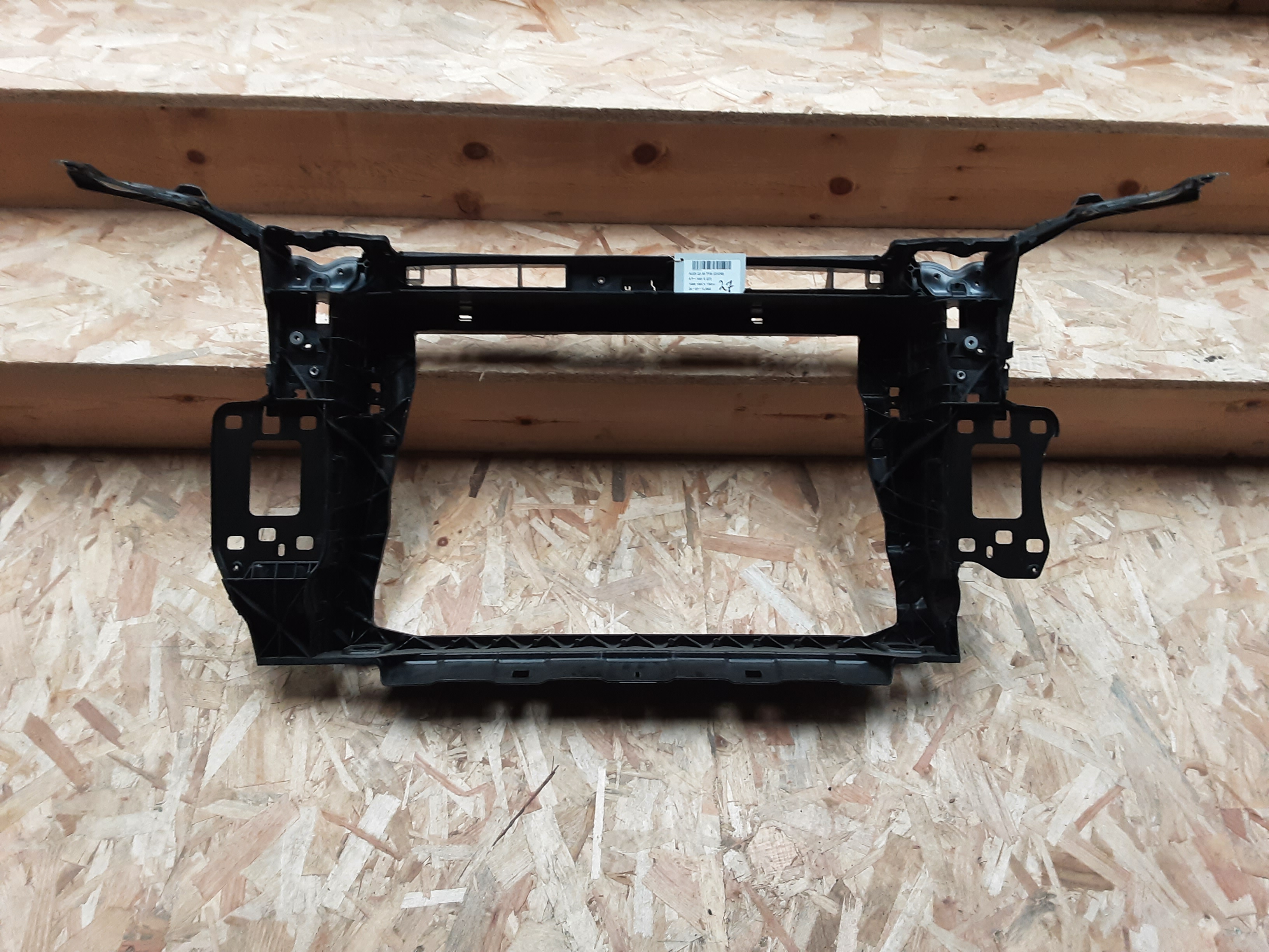 VOORFRONT Audi Q3 11/18+