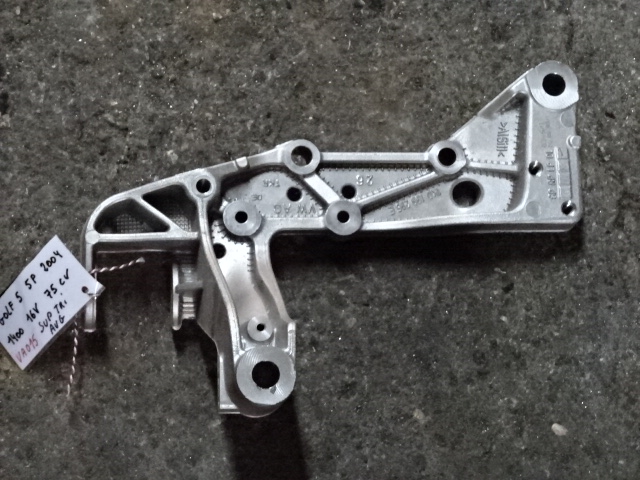 DRAAGARMSTEUN VOOR LINKS Vw GOLF V 11/03 - 08