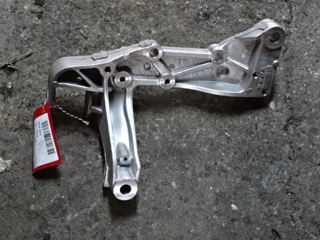 DRAAGARMSTEUN VOOR LINKS Vw GOLF V 11/03 - 08
