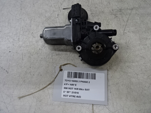 MOTEUR DE VITRE DE PORTE AVANT DROITE Toyota YARIS (5) 9/14 - 2/20
