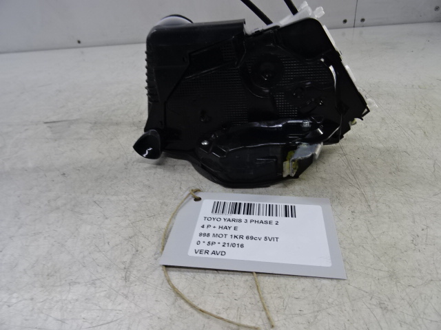 VERROUILLAGE DE PORTE AVANT DROITE Toyota YARIS (5) 9/14 - 2/20
