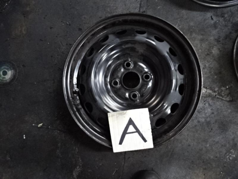 VELGEN Toyota YARIS (5) 9/14 - 2/20