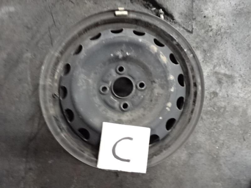 VELGEN Toyota YARIS (5) 9/14 - 2/20