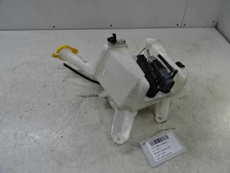 RUITENWASRESERVOIR VOOR Toyota YARIS (5) 9/14 - 2/20