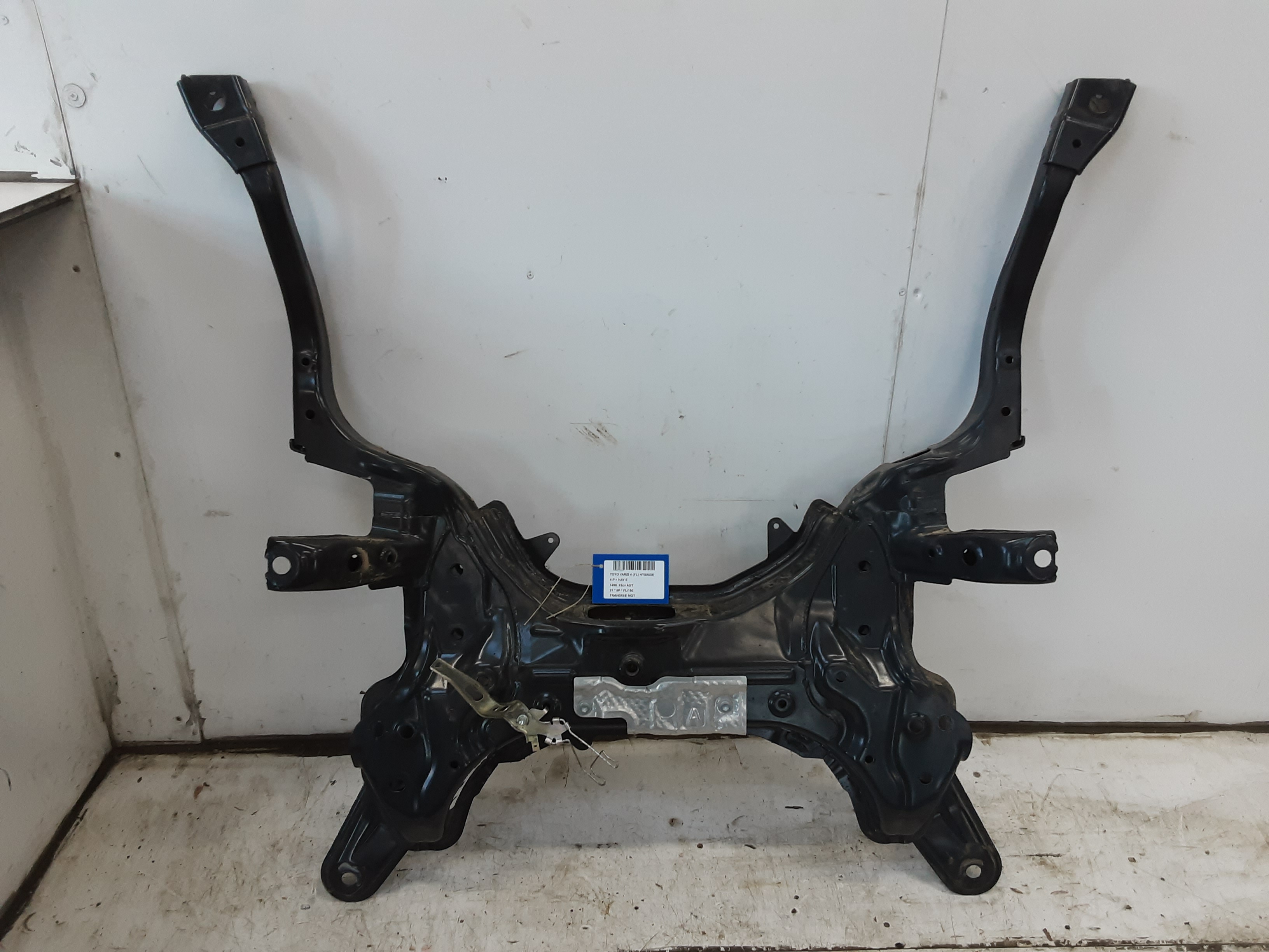 TRAVERSE MOTEUR Toyota YARIS (6) 2/20+