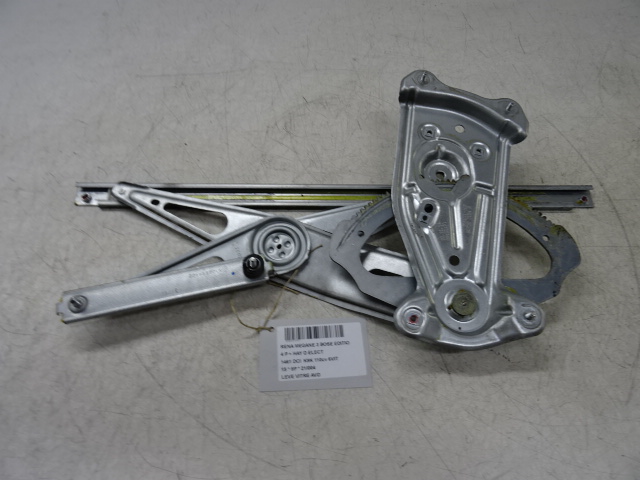 LEVE-VITRE DE PORTE AVANT DROITE Renault MEGANE 09 - 15