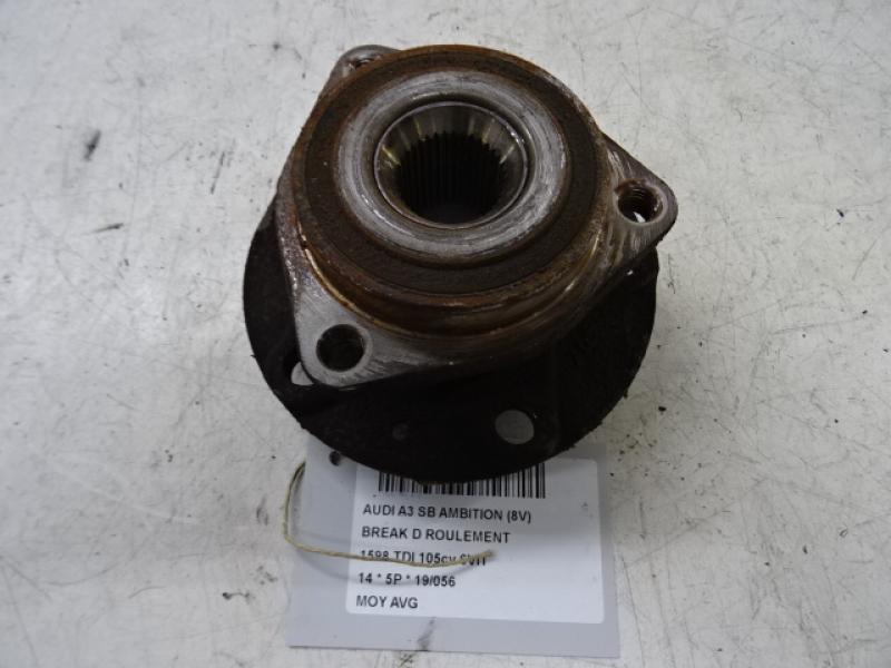 WIELNAAF VOOR LINKS Audi A3 3,5D 9/12 - 16