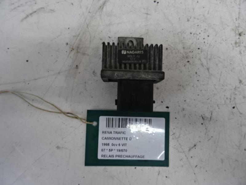 VOORGLOEI RELAIS Renault TRAFIC 9/06 - 14