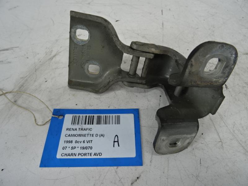 SCHARNIER TÜR RECHTS VORNE Renault TRAFIC 9/06 - 14