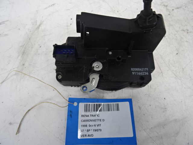 VERROUILLAGE DE PORTE AVANT DROITE Renault TRAFIC 9/06 - 14