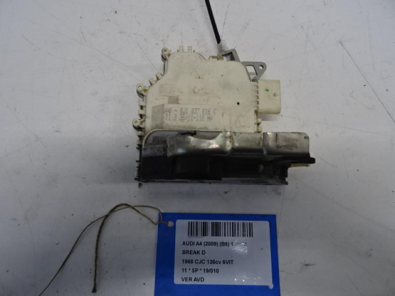 VERROUILLAGE DE PORTE AVANT DROITE Audi A4 08 - 2/12