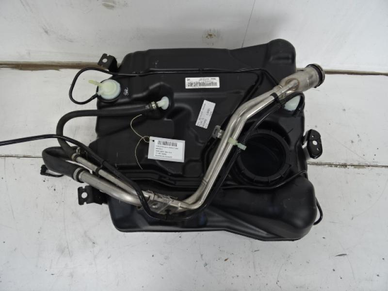 BRANDSTOFTANK BENZINE Ford FOCUS (5) 10/14 - 18