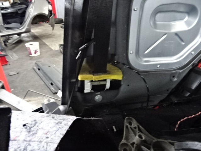 CEINTURE AVANT DROITE Bmw 1 E82/88 COUP-CA.07+