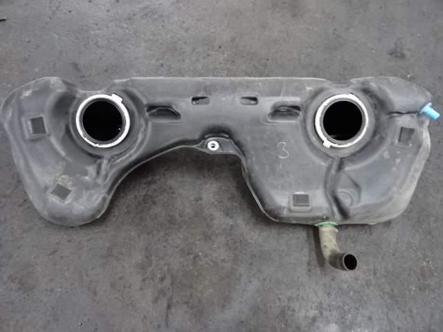 RESERVOIR DIESEL Bmw 1 E82/88 COUP-CA.07+