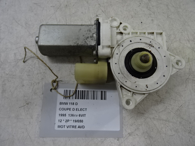 MOTEUR DE VITRE DE PORTE AVANT DROITE Bmw 1 E82/88 COUP-CA.07+