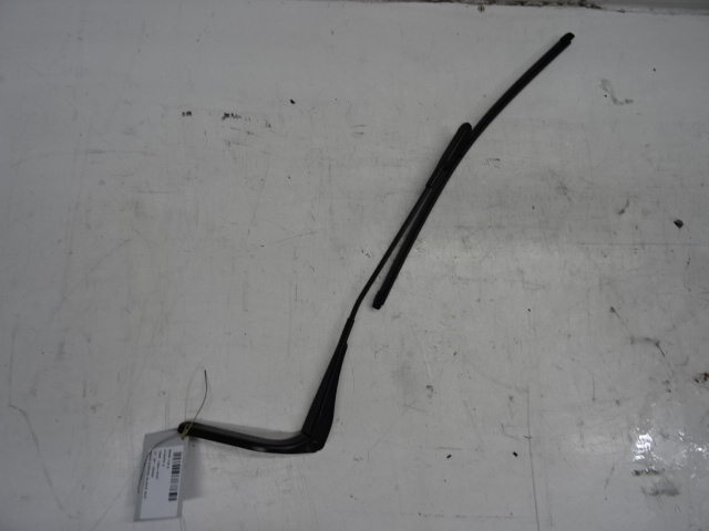 RUITENWISSERARM RECHTS VOOR Bmw 1 E82/88 COUP-CA.07+