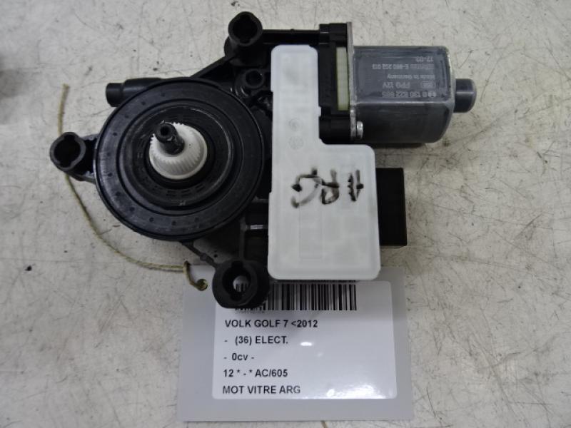 MOTEUR DE VITRE DE PORTE ARRIERE GAUCHE Vw GOLF VII 11/12 - 17