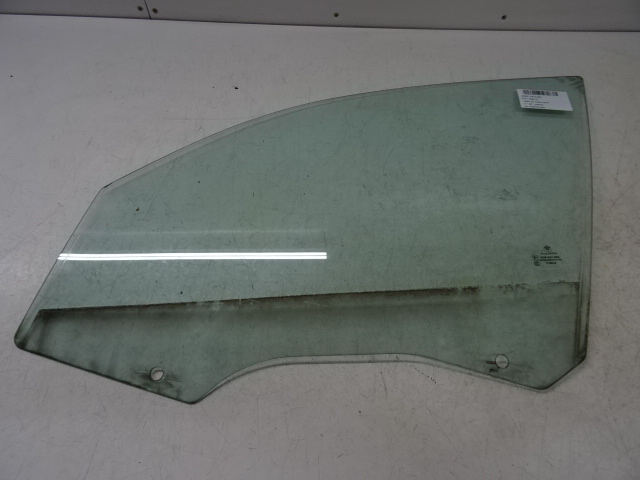 VITRE DE PORTE AVANT GAUCHE Bmw 1 E81/87 4/07 - 12
