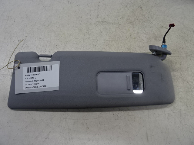 ZONNEKLEP RECHTS Bmw 1 E81/87 4/07 - 12