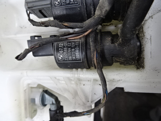 MOTEUR DE LAVE-GLACE AVANT Bmw 1 E81/87 4/07 - 12