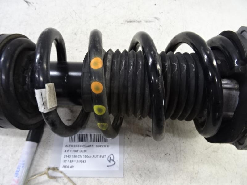 VEER VOOR Alfa Romeo STELVIO 1/17+