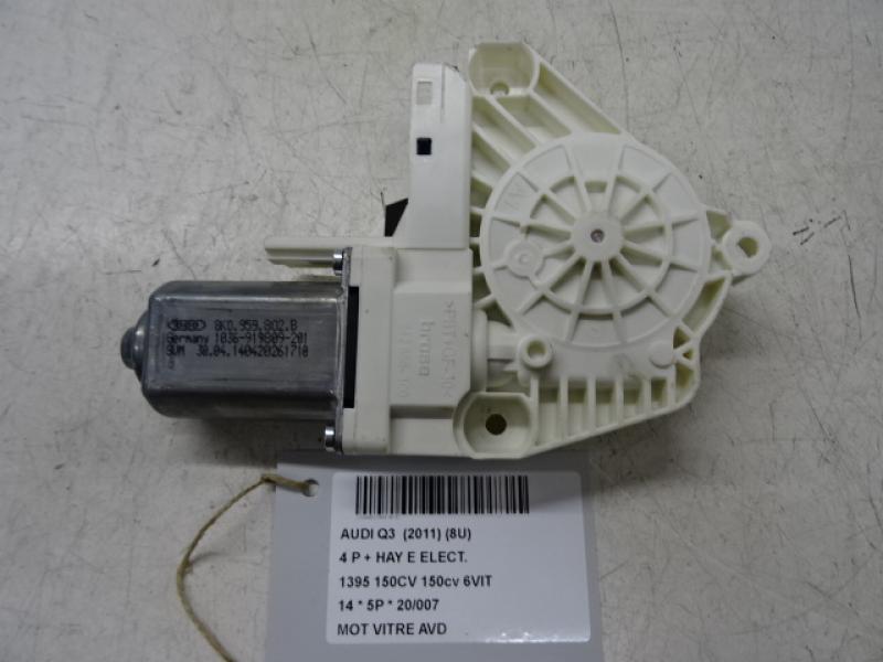 MOTEUR DE VITRE DE PORTE AVANT DROITE Audi Q3 06/11 - 15