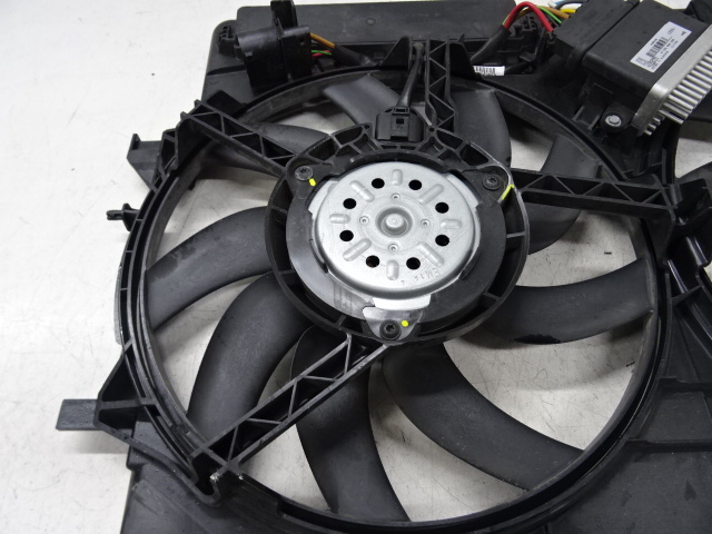 KACHEL VENTILATORMOTOR Audi Q3 06/11 - 15