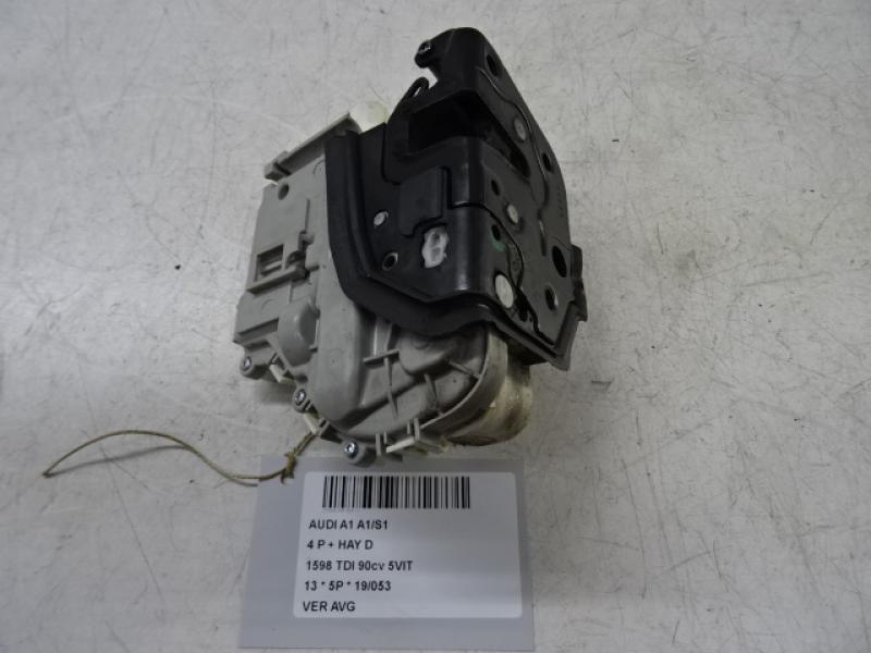 VERROUILLAGE DE PORTE AVANT GAUCHE Audi A1 10-14