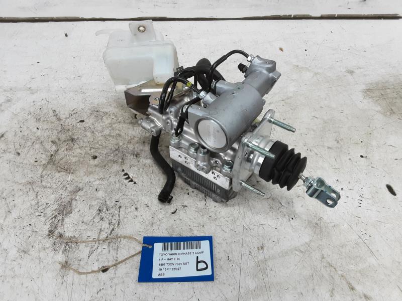 REMBEKRACHTIGER Toyota YARIS (5) 9/14 - 2/20