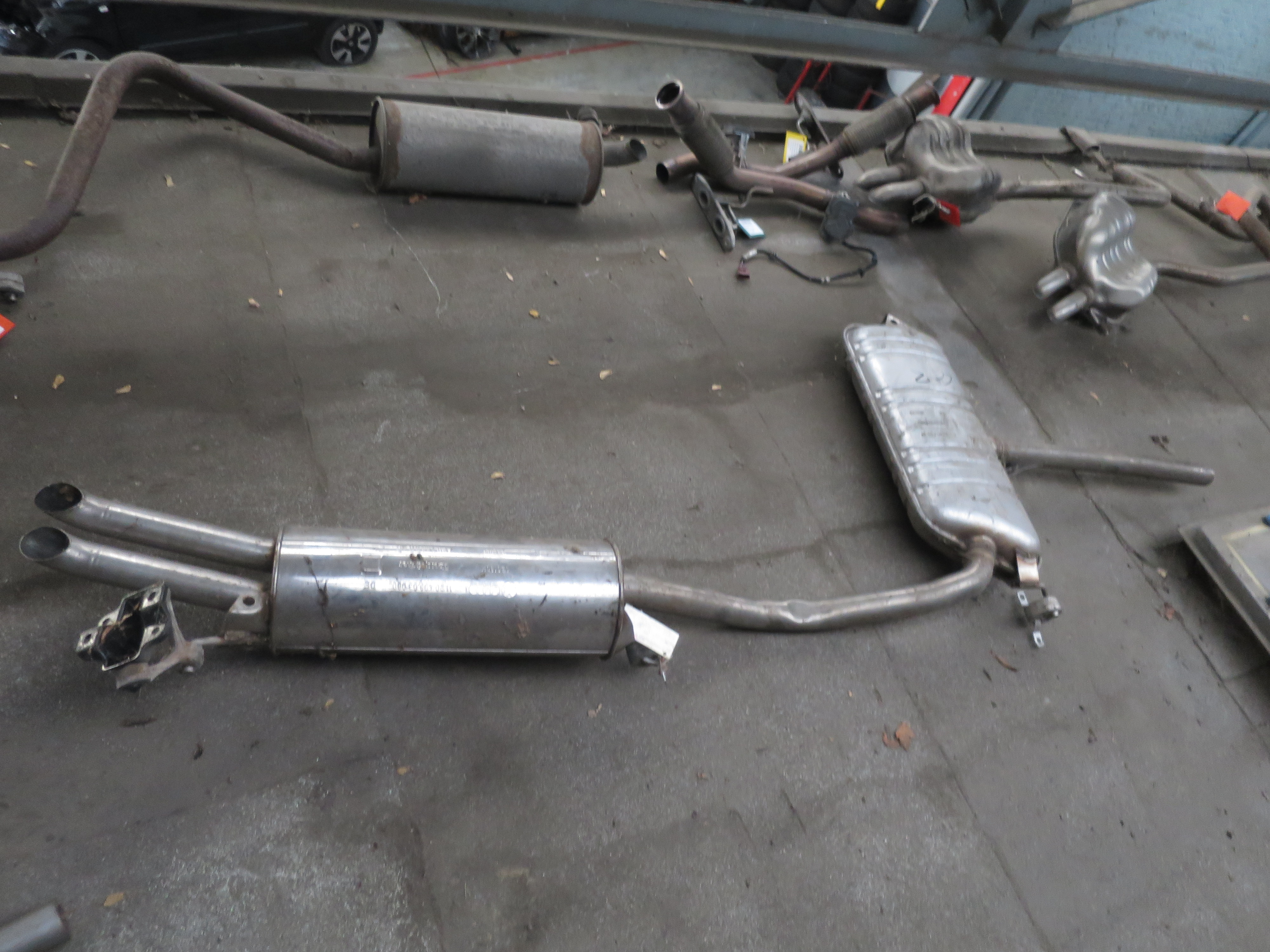 UITLAAT EINDDEMPER Audi A6 5/97 - 5/04