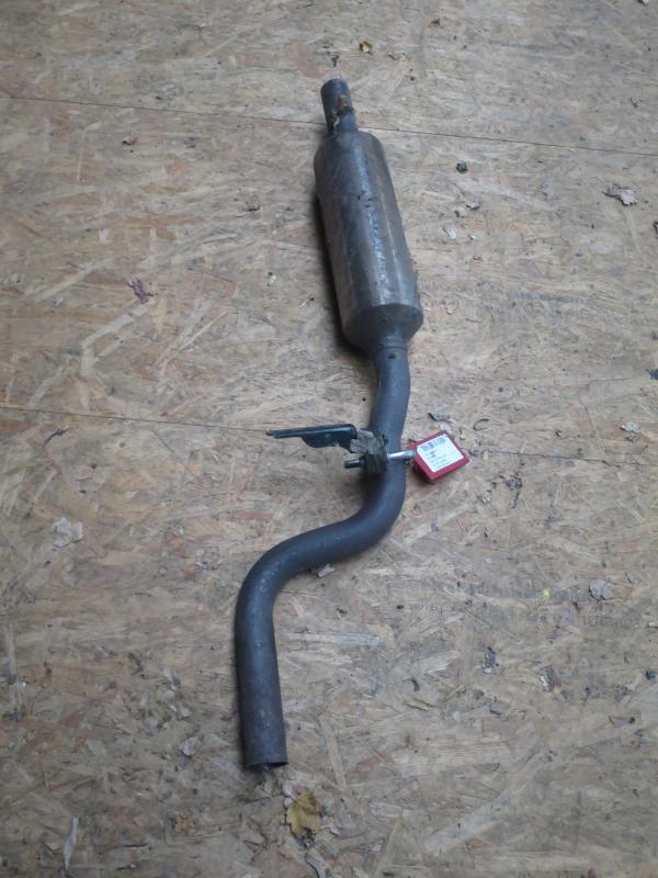 UITLAAT MIDDENDEMPER Vw PASSAT 02/05 - 11/10