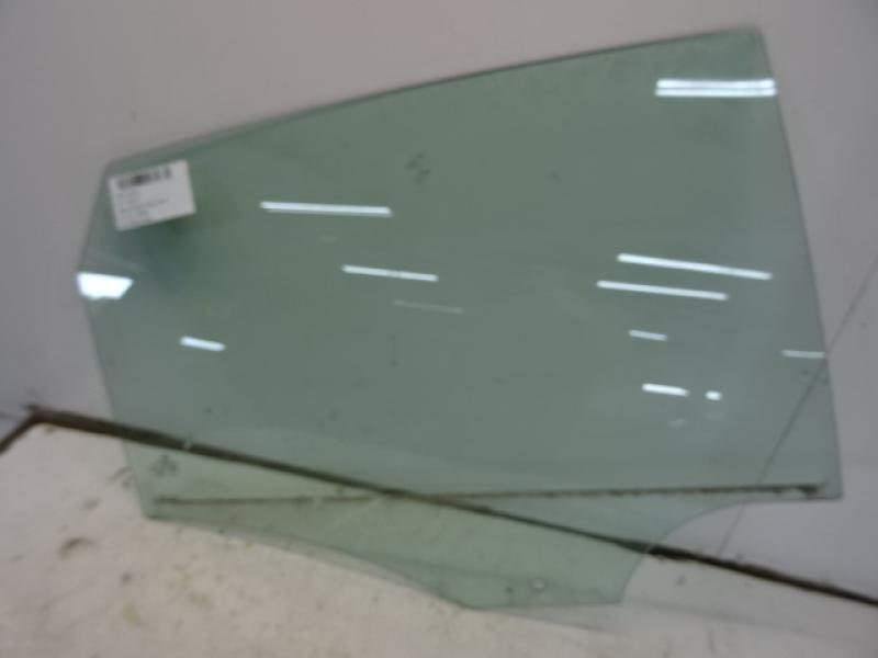 VITRE DE PORTE ARRIERE DROITE Vw POLO (6R) FaceLift 5/14 - 17
