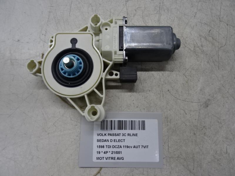 MOTEUR DE VITRE DE PORTE AVANT GAUCHE Vw PASSAT 11/14 - 19