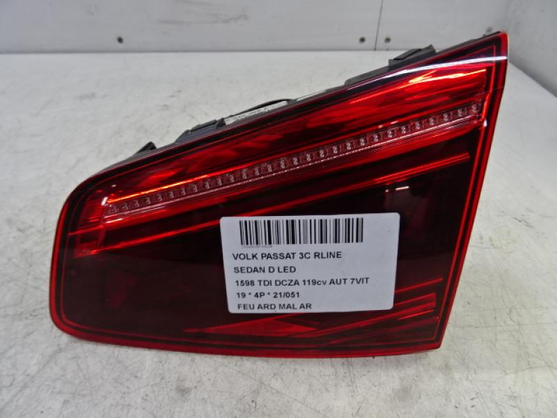 FEU ARRIERE DROIT DE MALLE ARRIERE Vw PASSAT 11/14 - 19