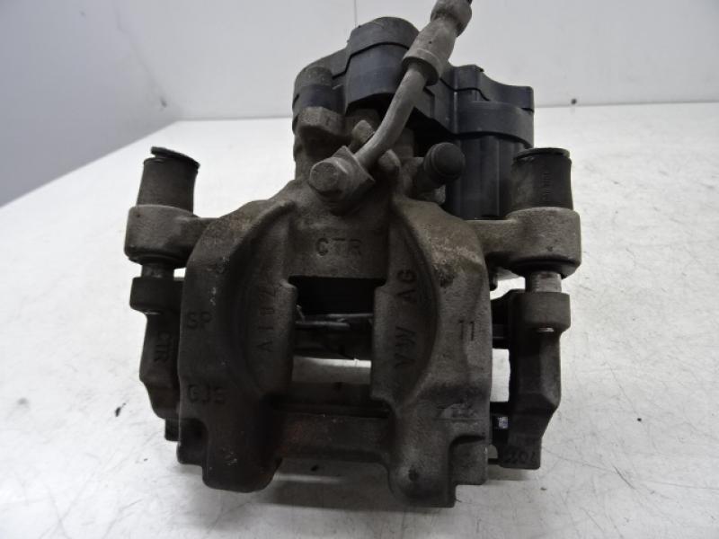 REMKLAUW ACHTER LINKS Vw PASSAT 11/14 - 19