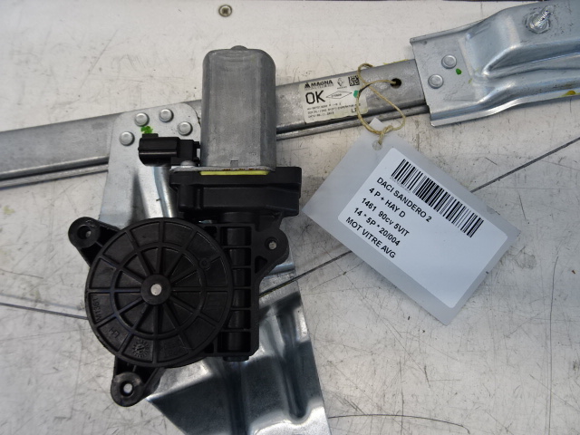 MOTEUR DE VITRE DE PORTE AVANT GAUCHE Dacia SANDERO 9/12 - 16
